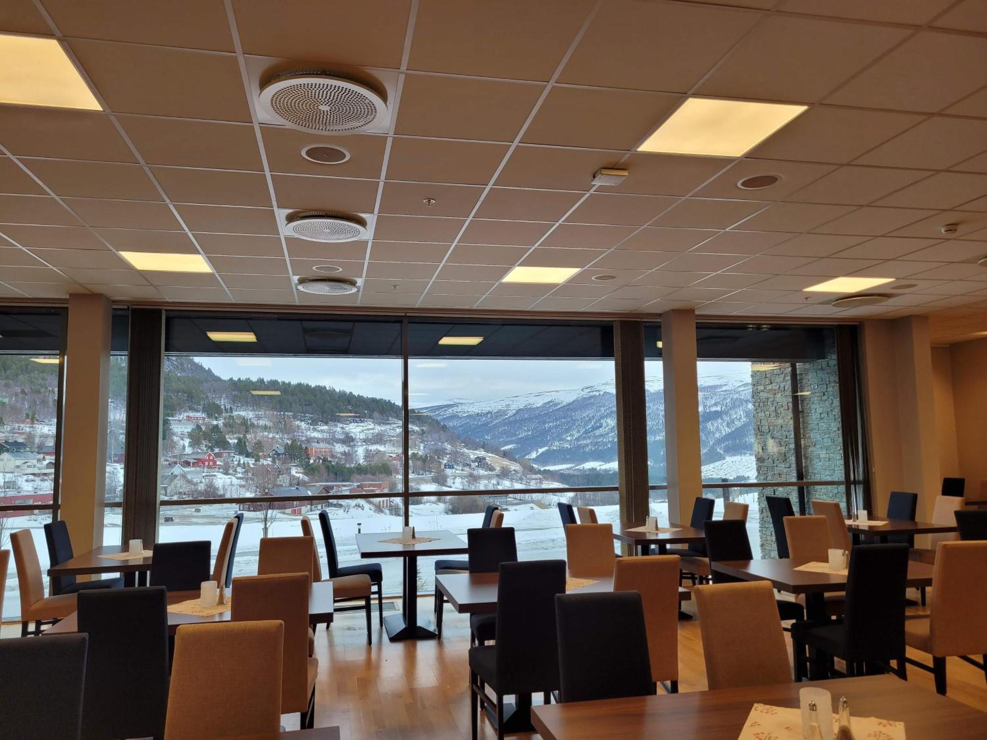 Dombastun Motel Εξωτερικό φωτογραφία